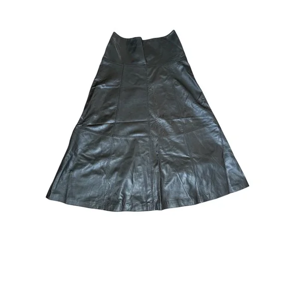 Elegant Black Maxi Skirt - Picture 2 of 6